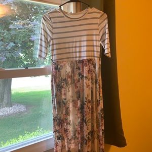 Pink blush maxi dress size medium